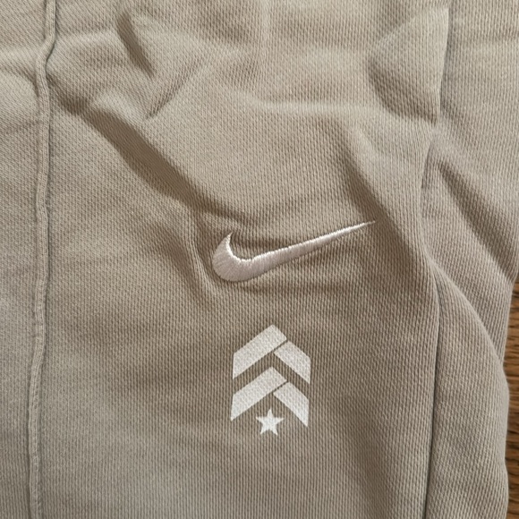 Nike Barry’s Sweatpants - Picture 2 of 3